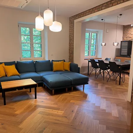 Apartment Enchanting Eipprova *